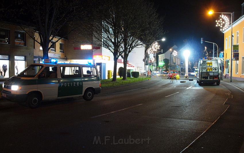 VU Rad gegen PKW Koeln Rath Roesratherstr Eilerstr P37.JPG